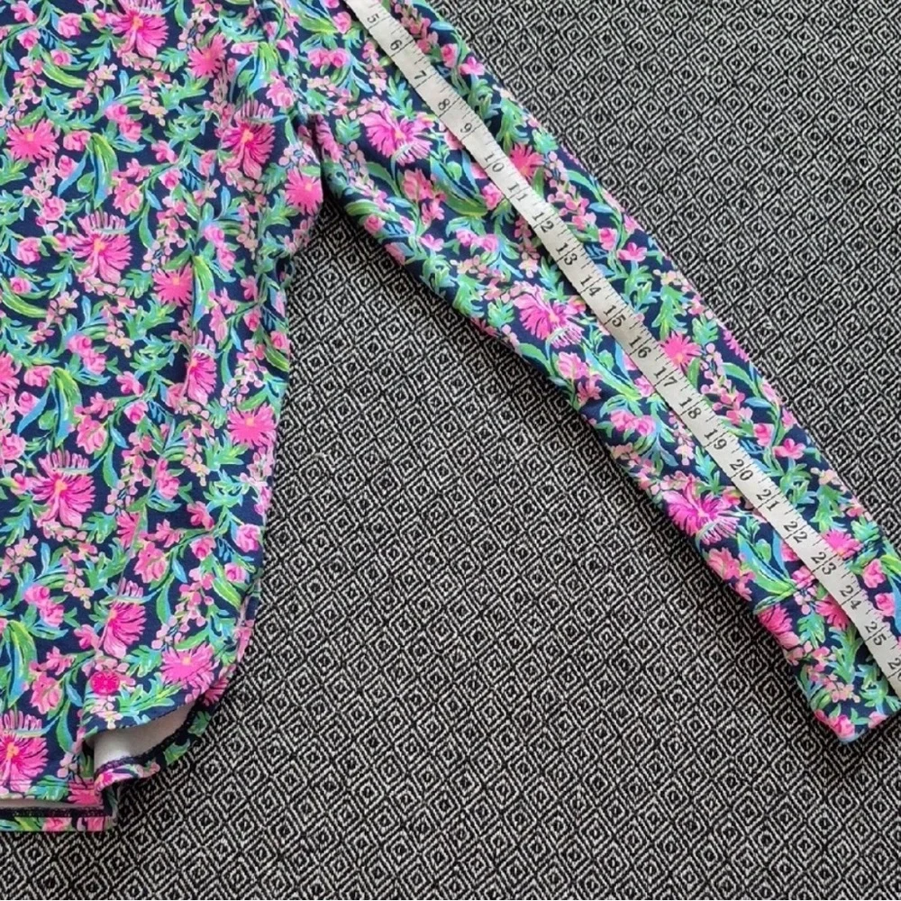 💕EUC Lilly Pulitzer Pink and Green Floral Long Sleeve Blythe Pullover - Picture 8 of 8